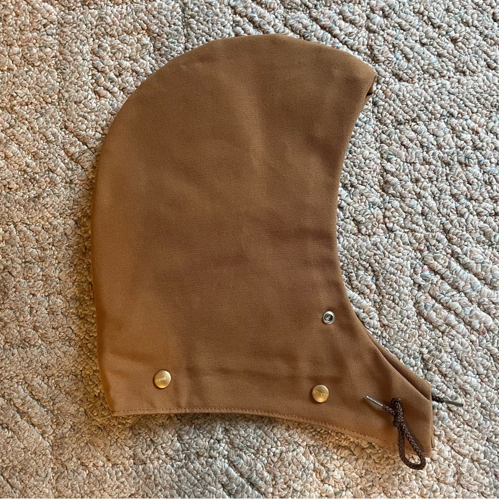 Carhartt Brown Hat with Durable Fabric and Simple Design